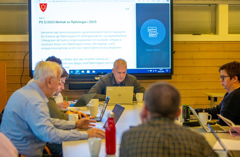 PASSAR PÅ SAMNINGANE: Fleire av meldemmane i OHO-utvalet tok til orde for å sikra samningane sine interesser først. Bustadsituasjonen og helsetilbodet blei viktige stilkkord under møtet tysdag.