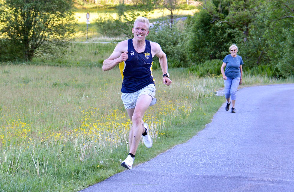 SPURT: Joel Dyrhovden gjorde unna Flesjaløpet i eit imponerande tempo og sikra seg ny historisk bestetid.