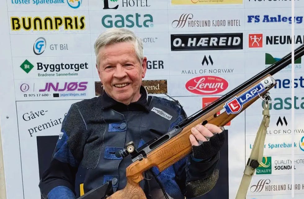 STORSKYTING: Alf Høysæter kan sjå tilbake på ei svært god helg på skytebana. Tilsendt foto.