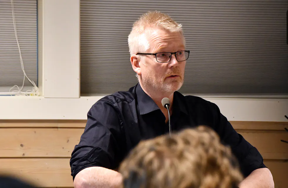MÅ BLA OPP: Rådmann Ove Sæbø reknar med at kommunen kjem til å bruka rundt halvannan million kroner på kongebesøket.